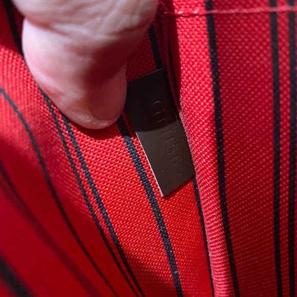 SOLD LV Neverfull Pouch - Picture 6 of 6